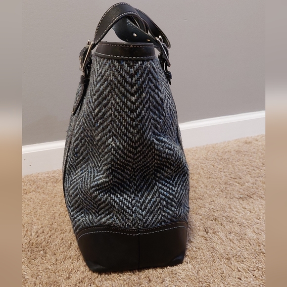 COACH Hampton Wool Tweed Herringbone Tote Shoulder Bag - Picture 2 of 16